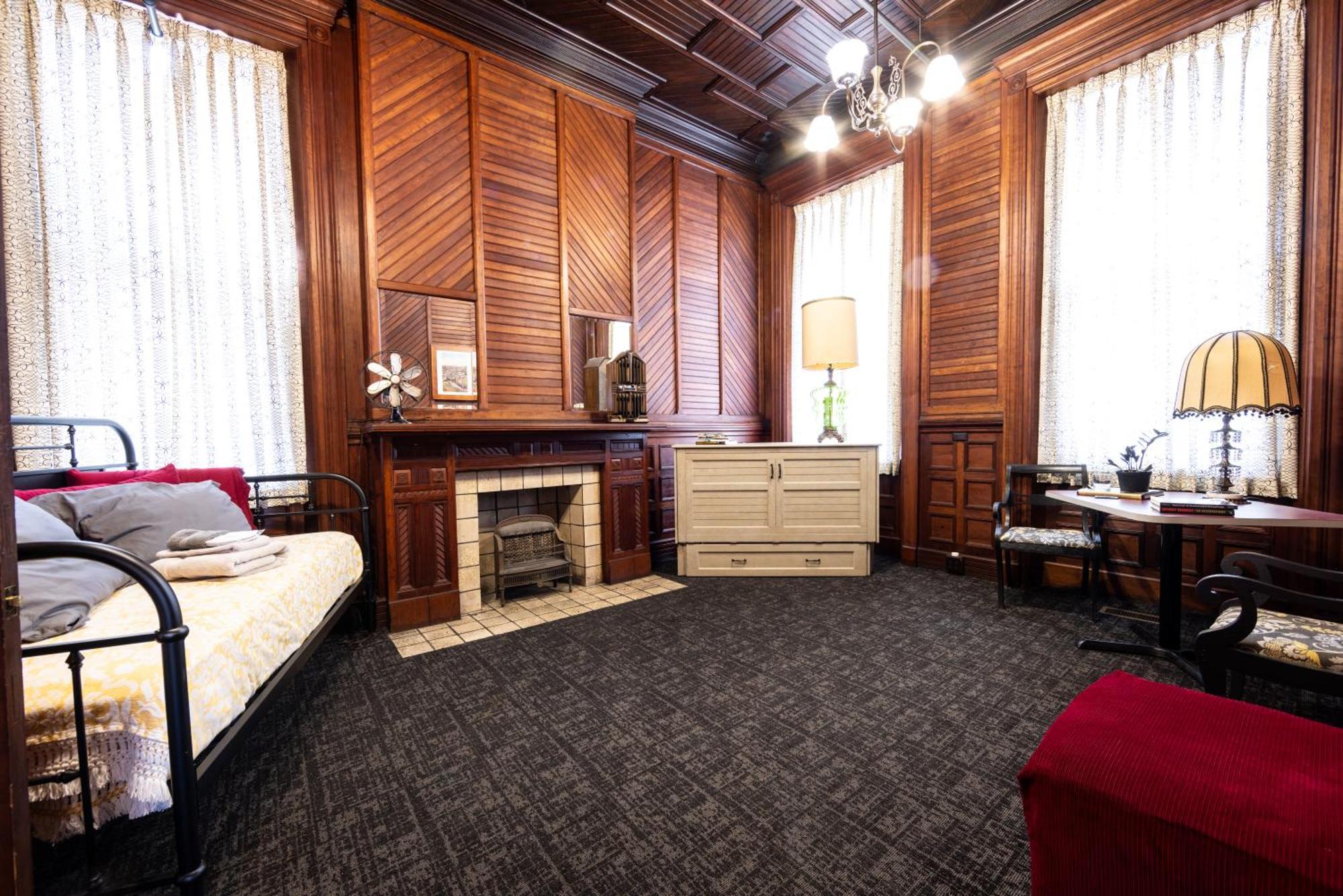 Traveler's Rest Hotel Pittsburgh