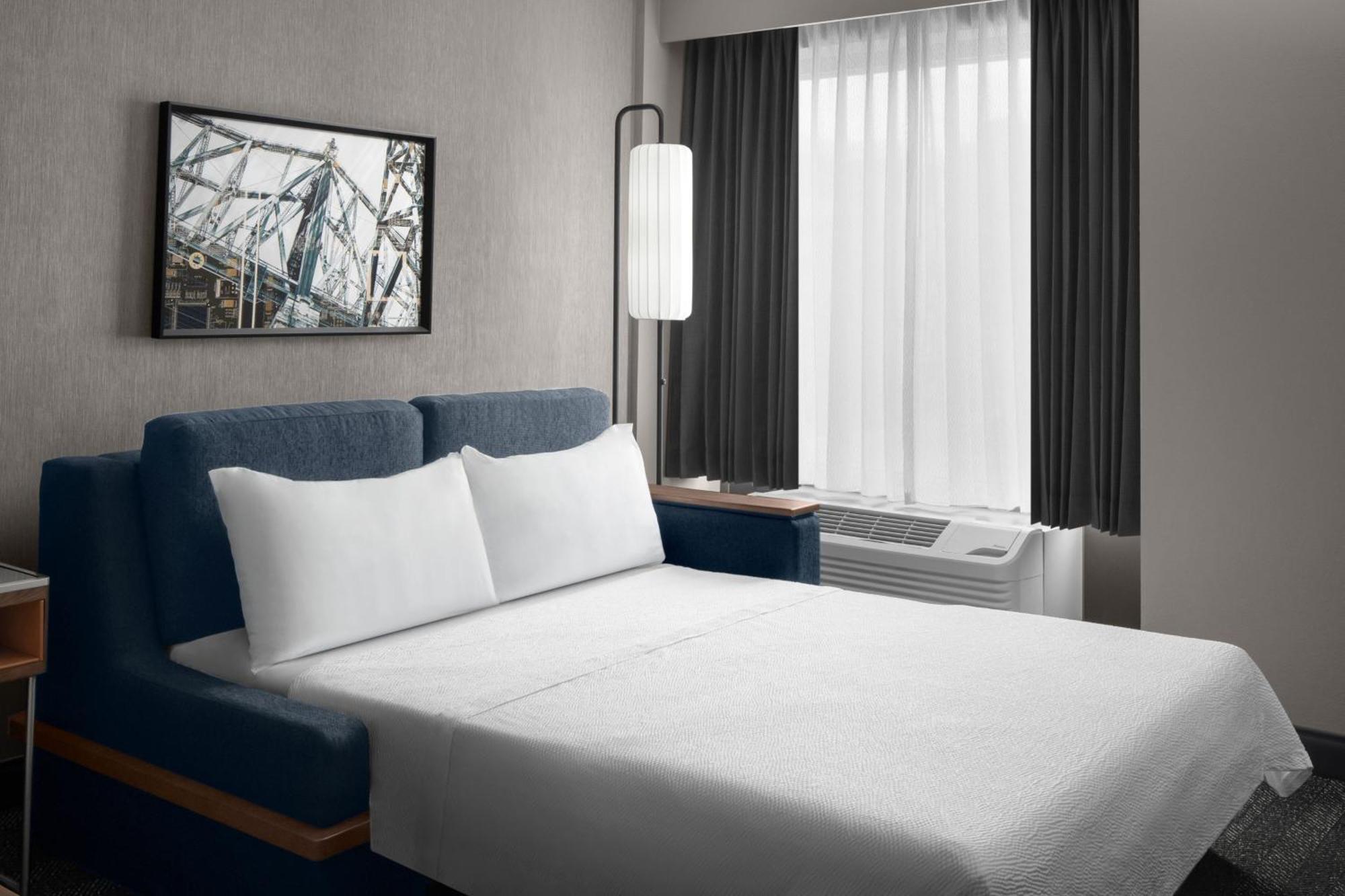Courtyard By Marriott Center Hotel Pittsburgh