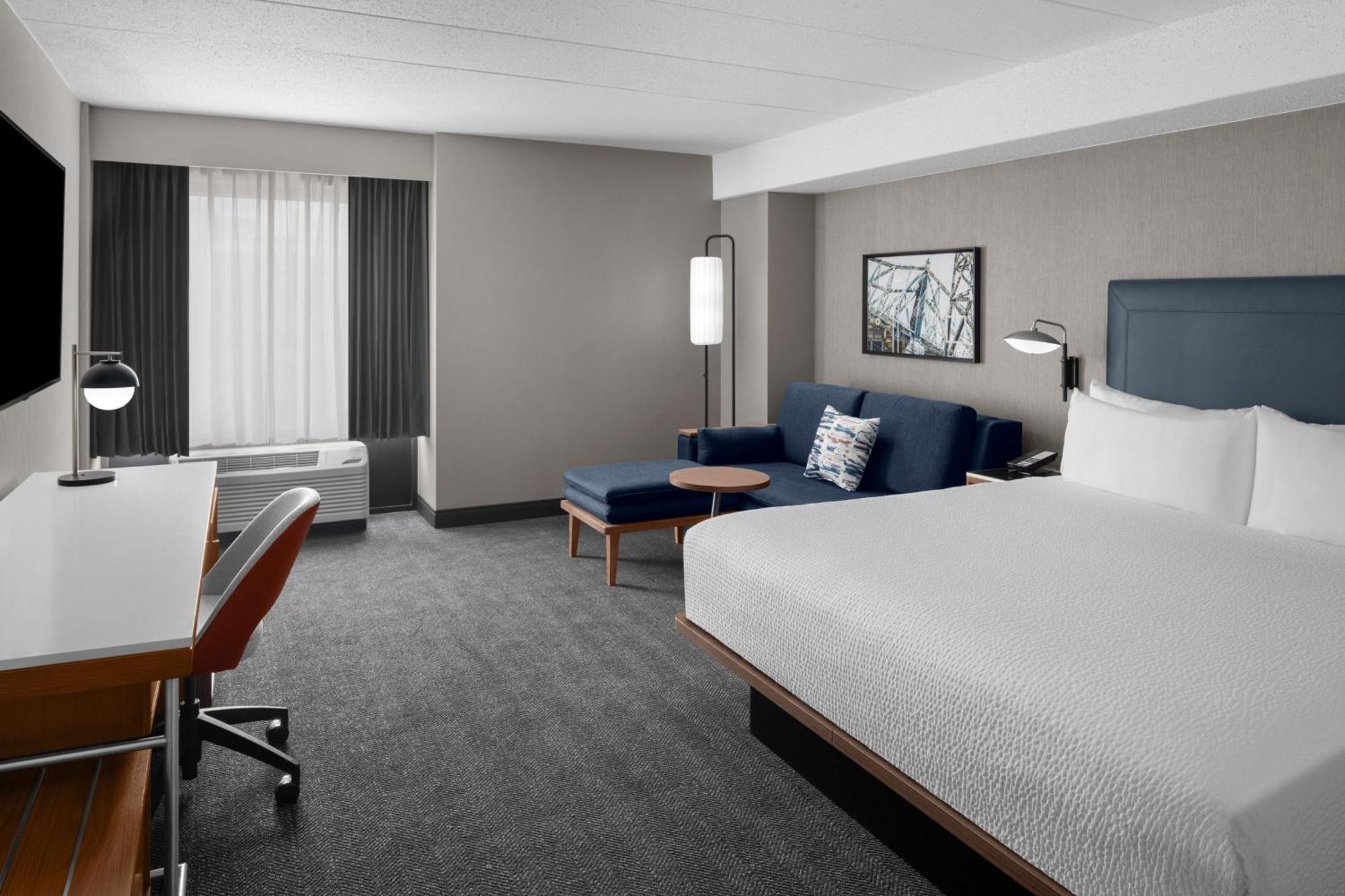 Courtyard By Marriott Center Hotel Pittsburgh