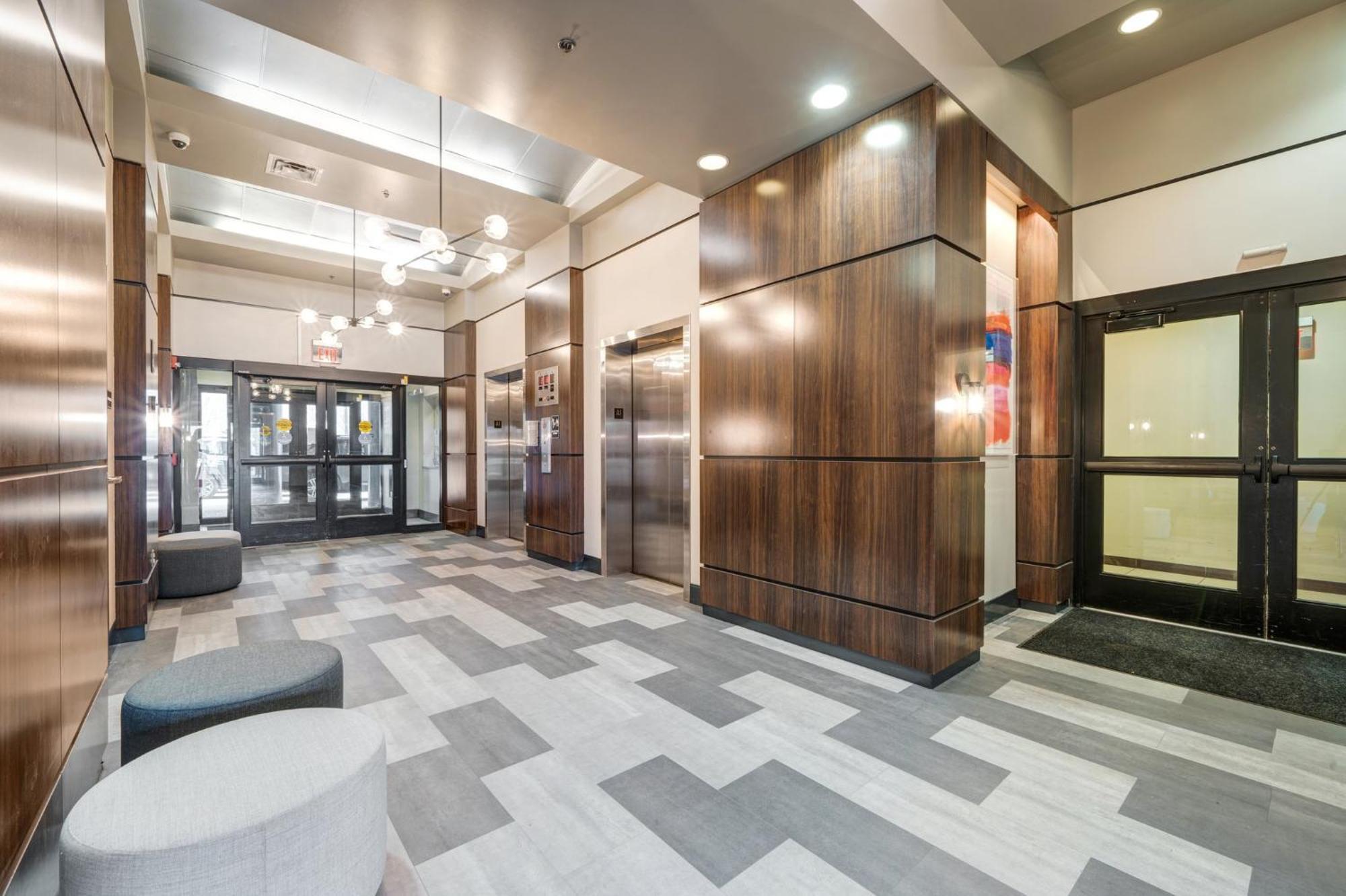 Apartment Lavish Views Prime Location 24-7 Parking Gym Lounge Pittsburgh