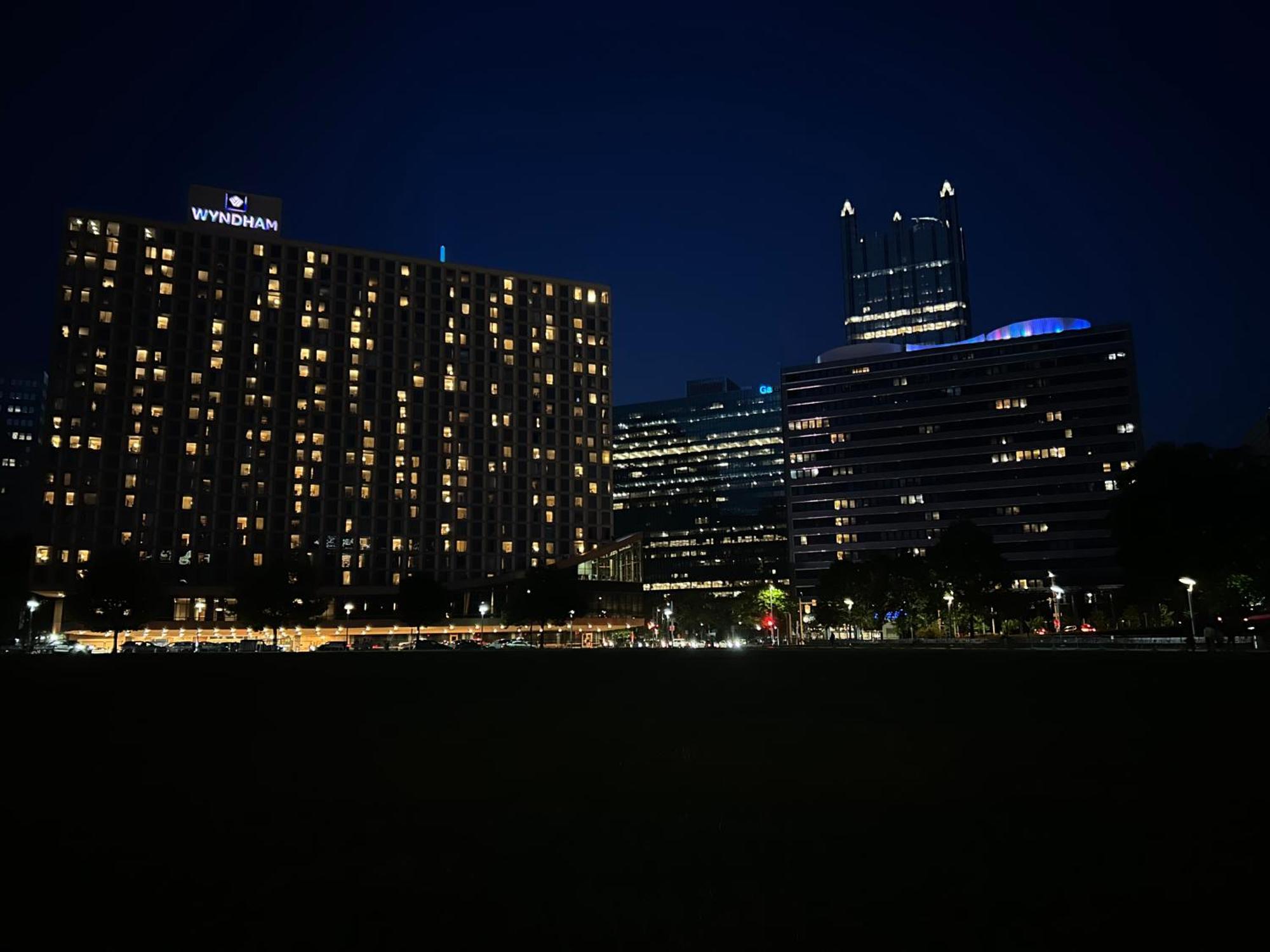 Sweeping Stadium Views Wonderfully Located 24-7 Parking Gym Lounge * Pittsburgh