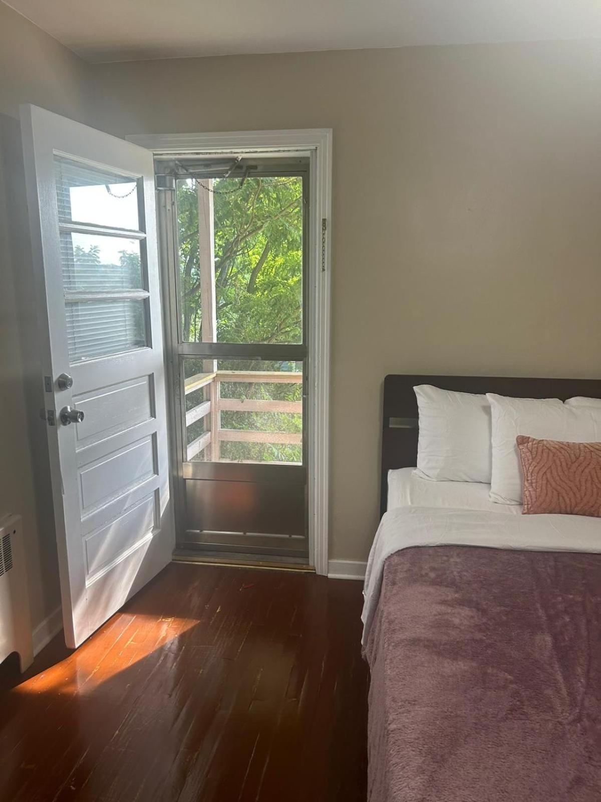 Beautifully Furnished Two-bedroom Unit, Loaded With Appliances And Ample Parking *