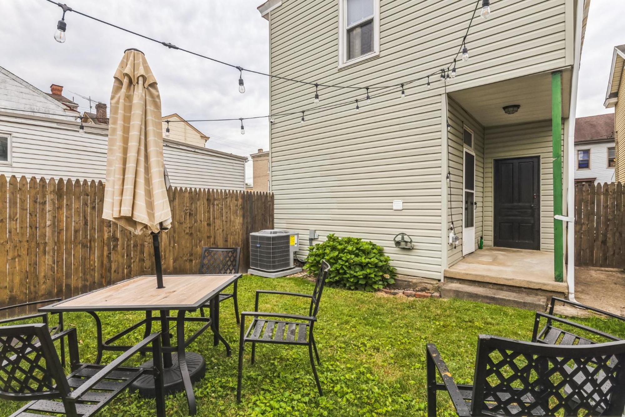 Beautifully Designed Two-story Pittsburgh