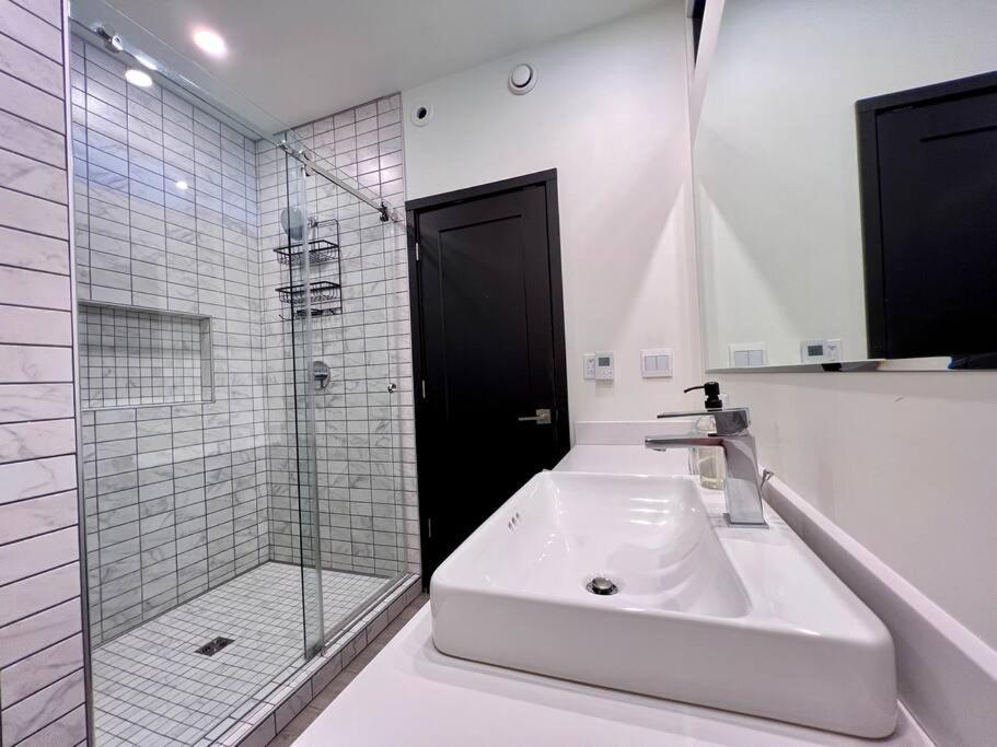 Holiday home Oasis In The - Calm 4br With Gym & Sauna