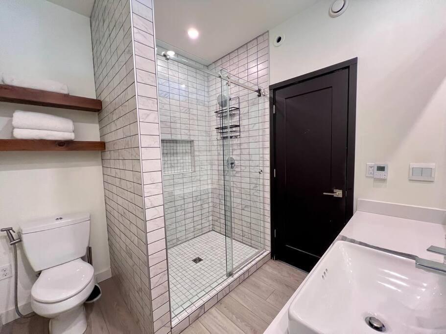 Oasis In The - Calm 4br With Gym & Sauna Pittsburgh