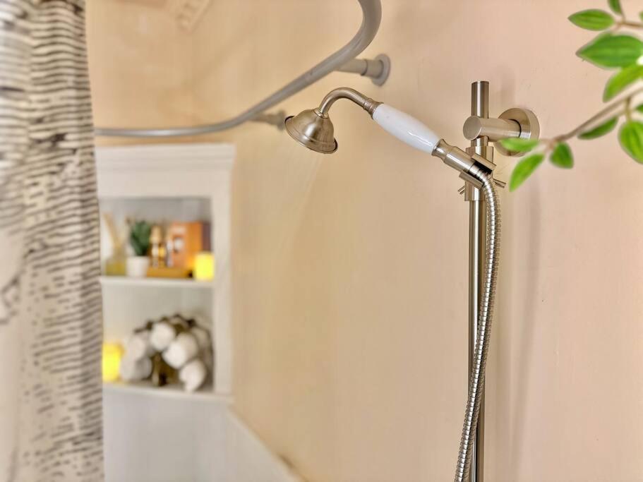 Apartment The Warhola Bloomfield By Luxe Pgh *