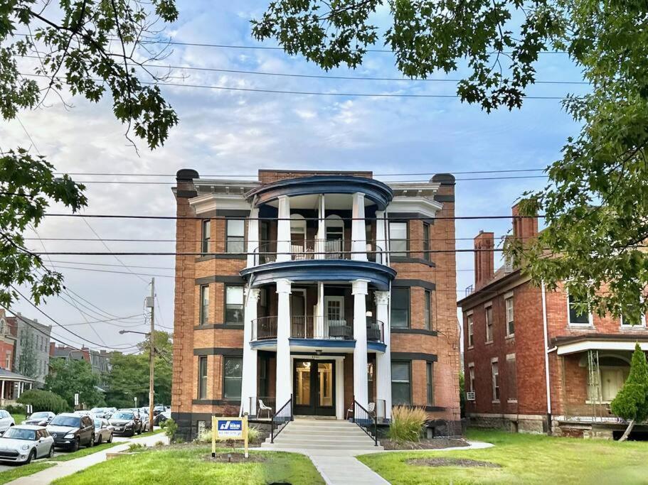 The Warhola Bloomfield By Luxe Pgh * Pittsburgh
