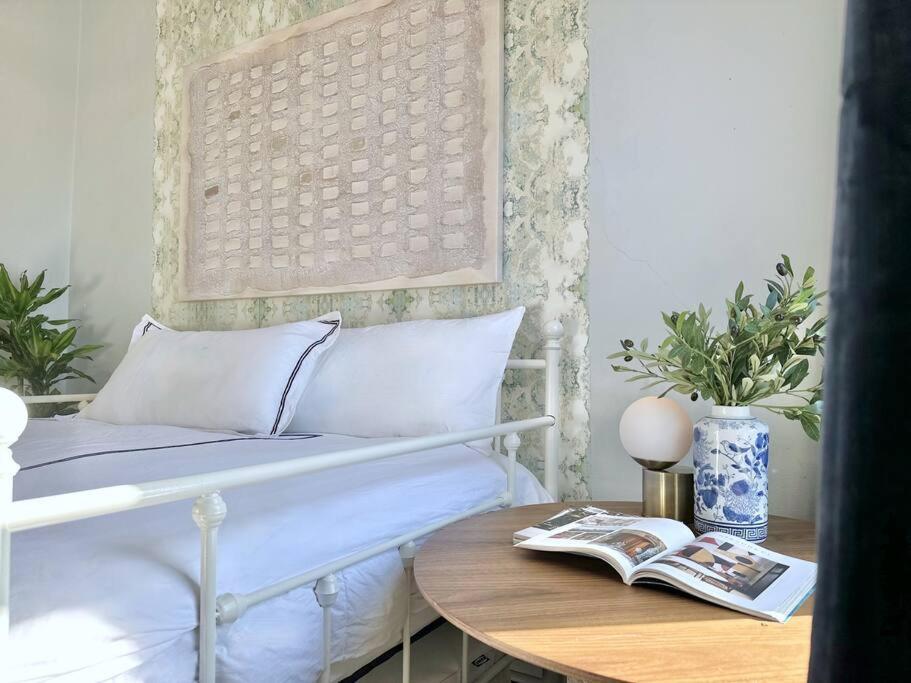 Apartment The Warhola Bloomfield By Luxe Pgh
