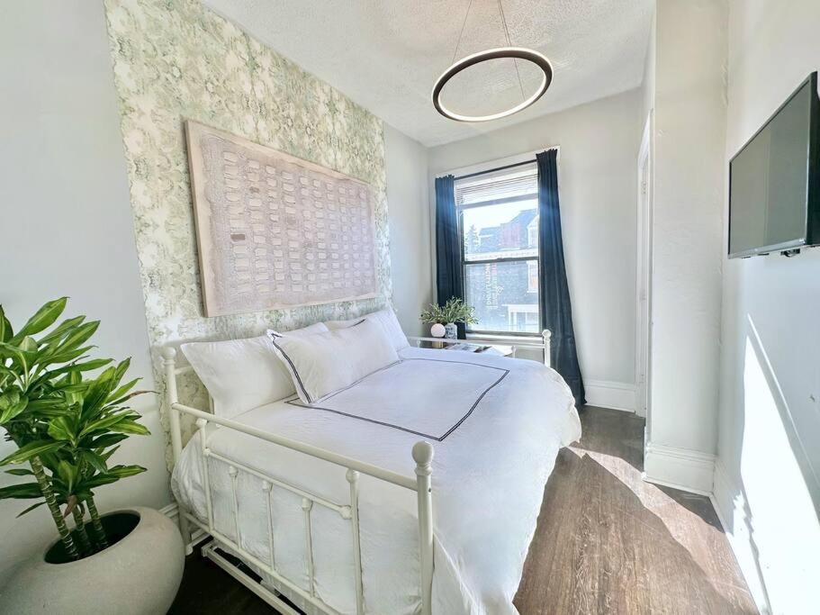 Apartment The Warhola Bloomfield By Luxe Pgh
