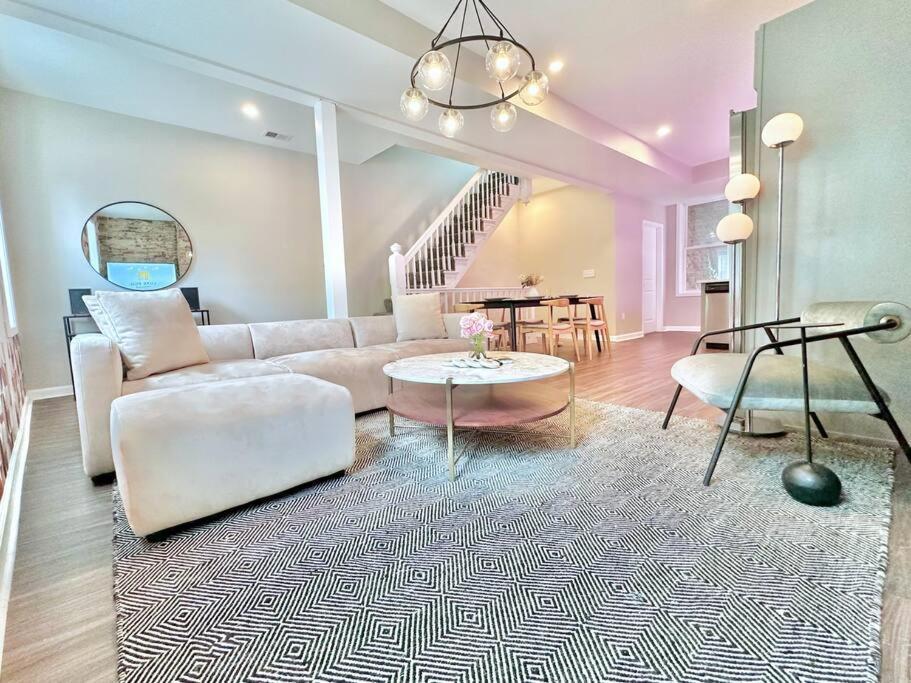 Apartment The Heinz Penthouse By Luxe Pgh