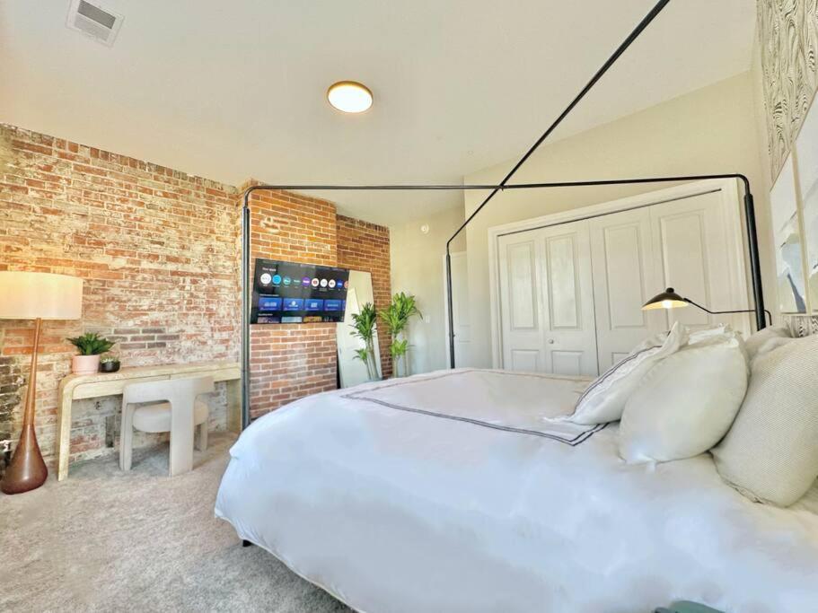 The Heinz Penthouse By Luxe Pgh Apartment Pittsburgh