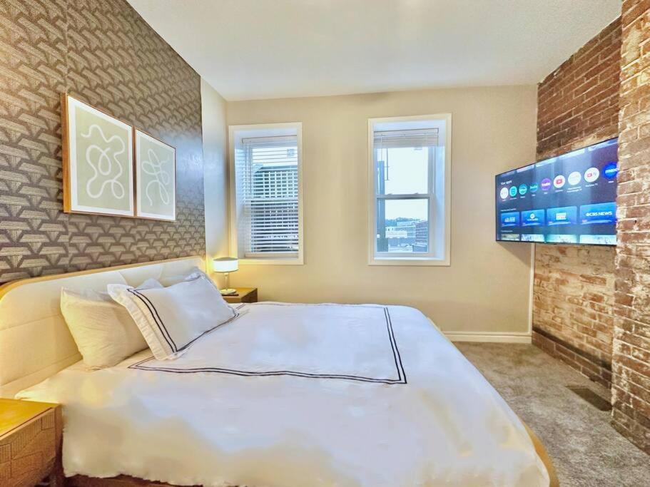 Apartment The Heinz Penthouse By Luxe Pgh Pittsburgh