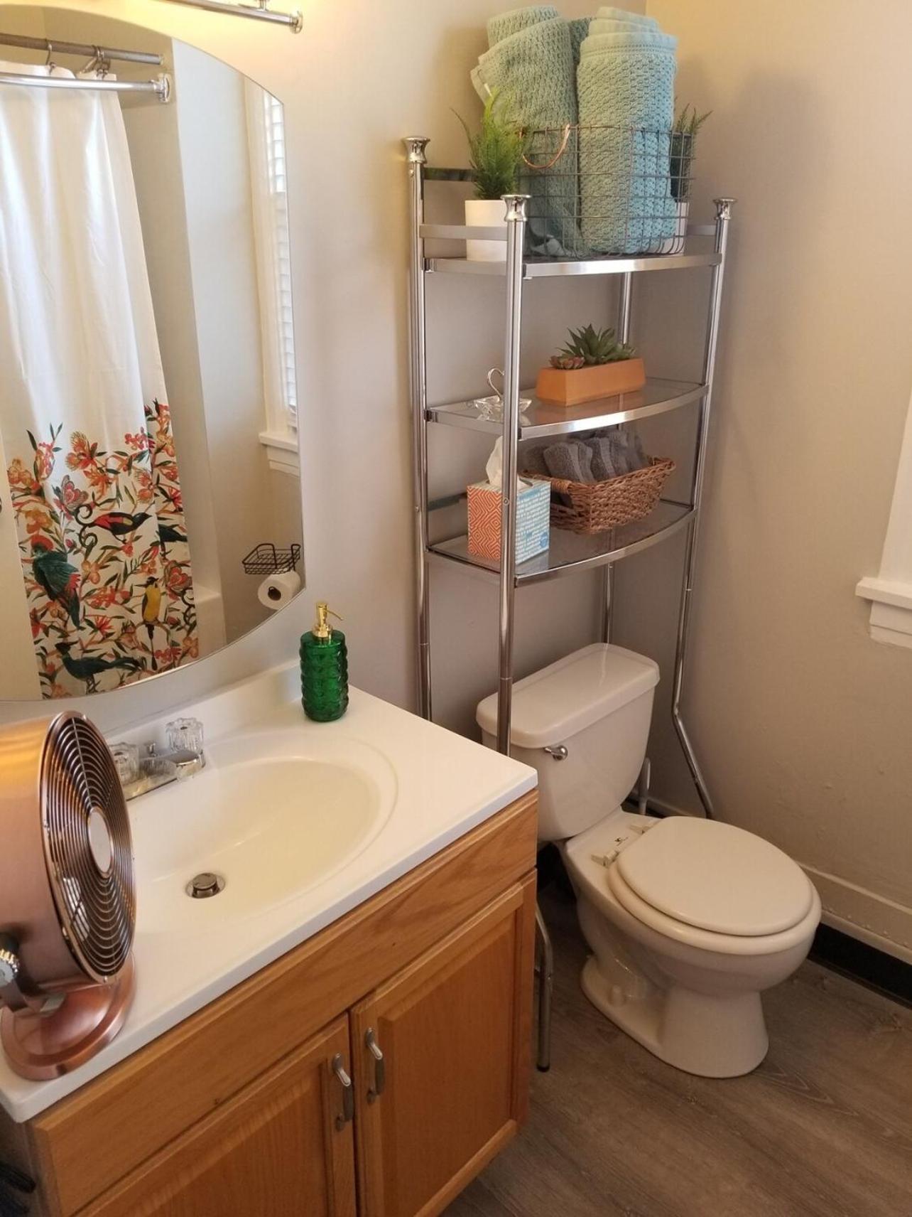 Private 3 Bdrm Spacious And Convenient Pittsburgh