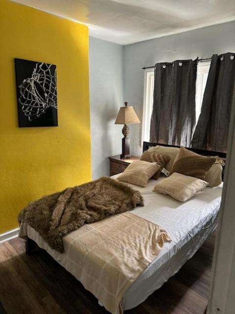 Heart Of Downtown Near Pnc Park! Apartment
