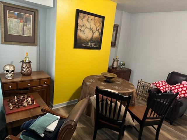 Apartment Heart Of Downtown Near Pnc Park! *
