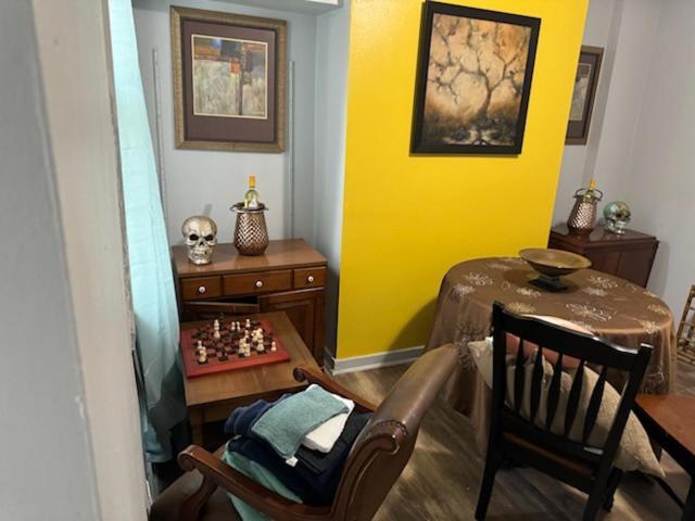 Apartment Heart Of Downtown Near Pnc Park! *