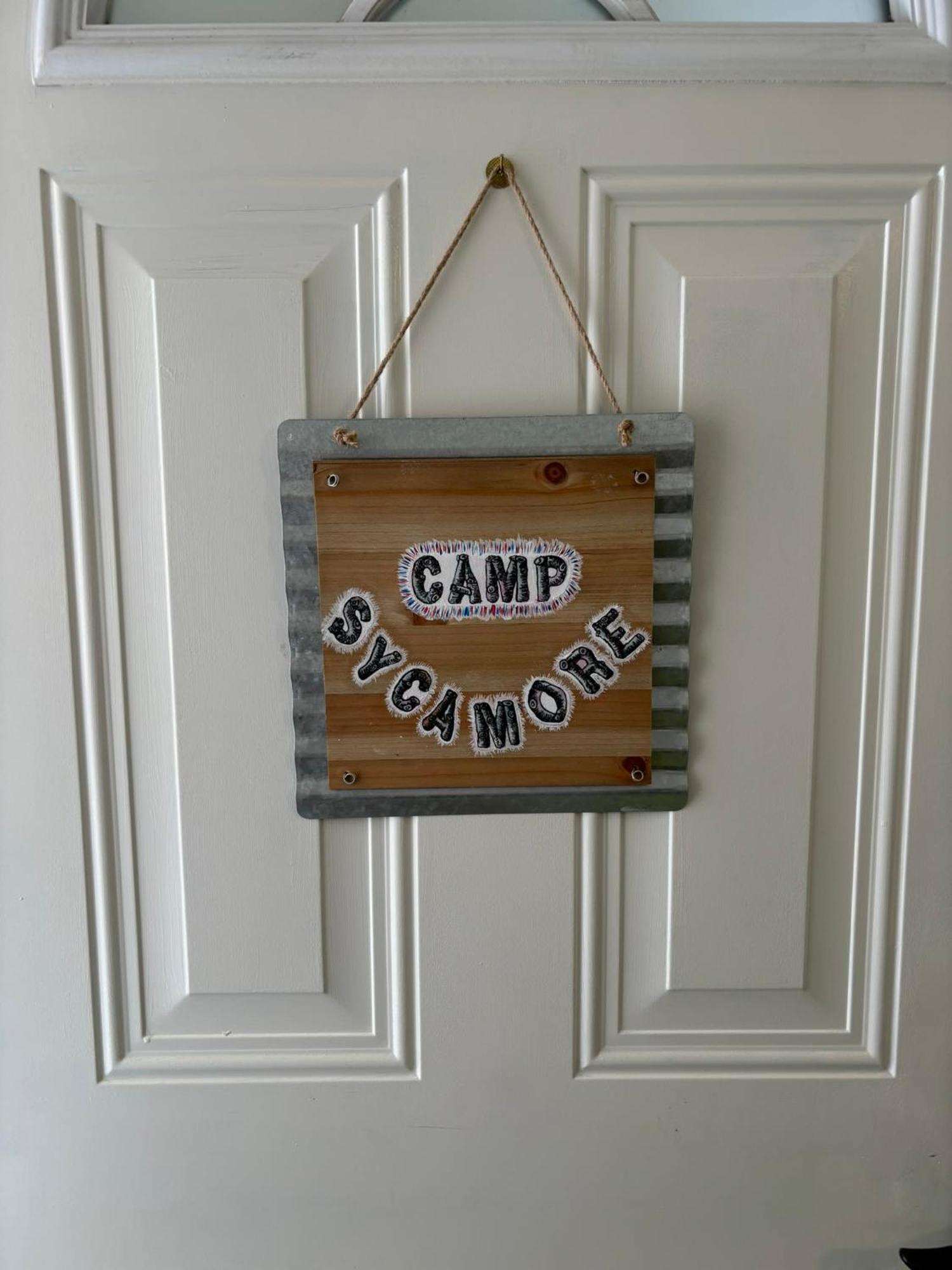 Apartment Welcome To Camp Sycamore *