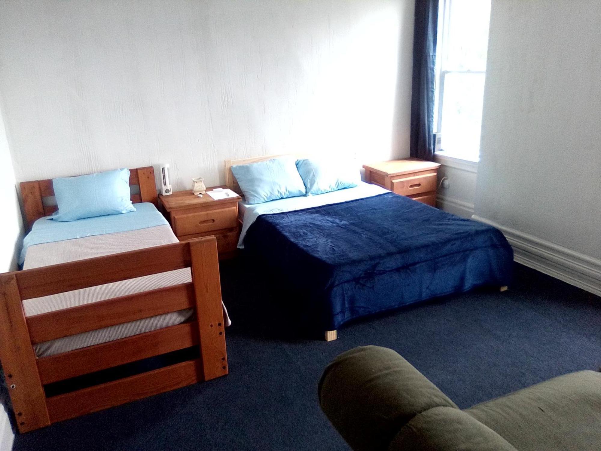 A Cozy Bedroom For To Relax * Pittsburgh