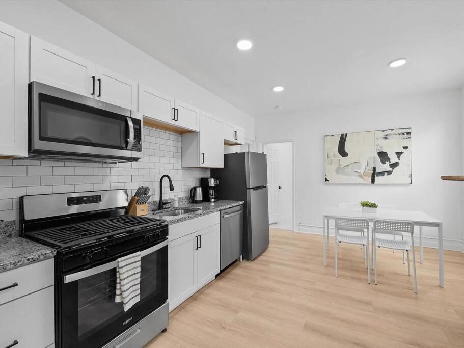 Apartment Shadyside, !1 Spacious & Modern 1 Bedroom With Parking Pittsburgh