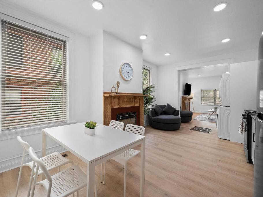 Shadyside, !1 Spacious & Modern 1 Bedroom With Parking *