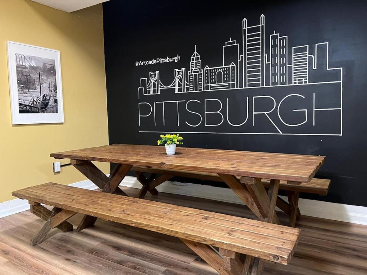 Sleeps Up To 10 Large With 6 Beds Wifi Holiday home Pittsburgh