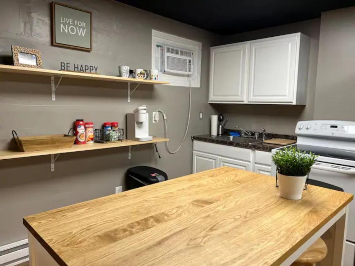 Apartment Crew Housing Sleeps 28 7br With 15 Beds And 4 Baths *