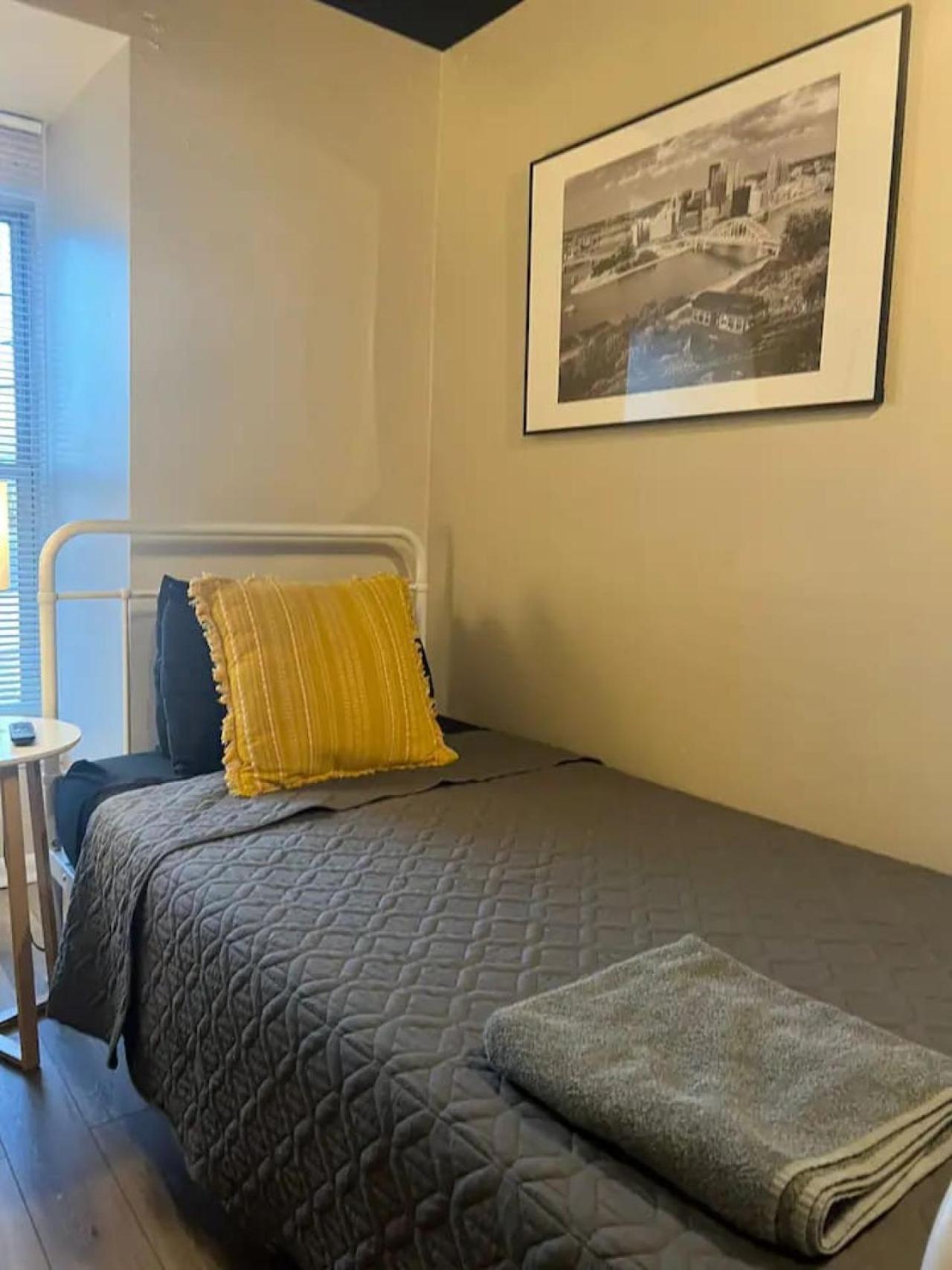 Crew Housing Sleeps 28 7br With 15 Beds And 4 Baths *