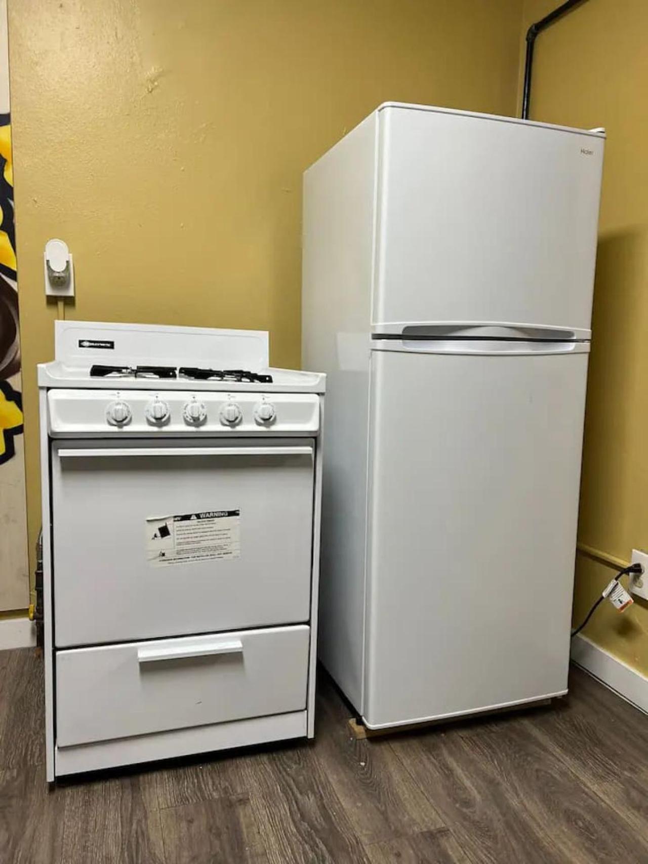 Apartment Crew Housing Sleeps 28 7br With 15 Beds And 4 Baths *