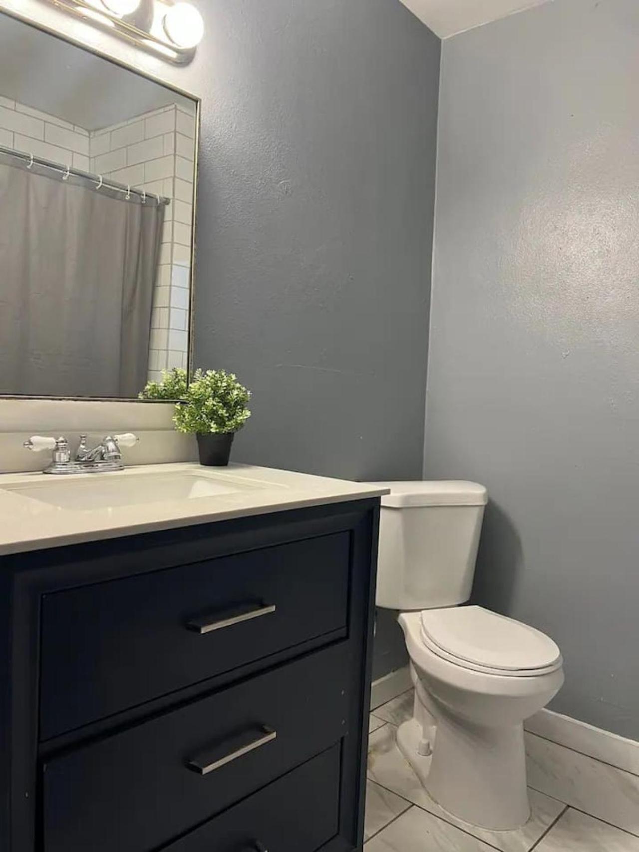 Apartment Crew Housing Sleeps 28 7br With 15 Beds And 4 Baths