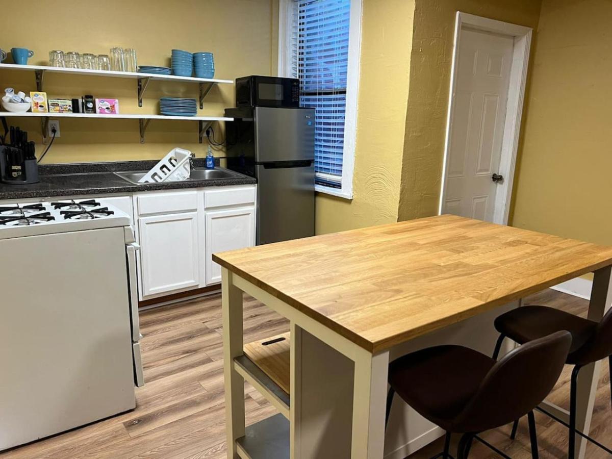Crew Housing Sleeps 28 7br With 15 Beds And 4 Baths Apartment *