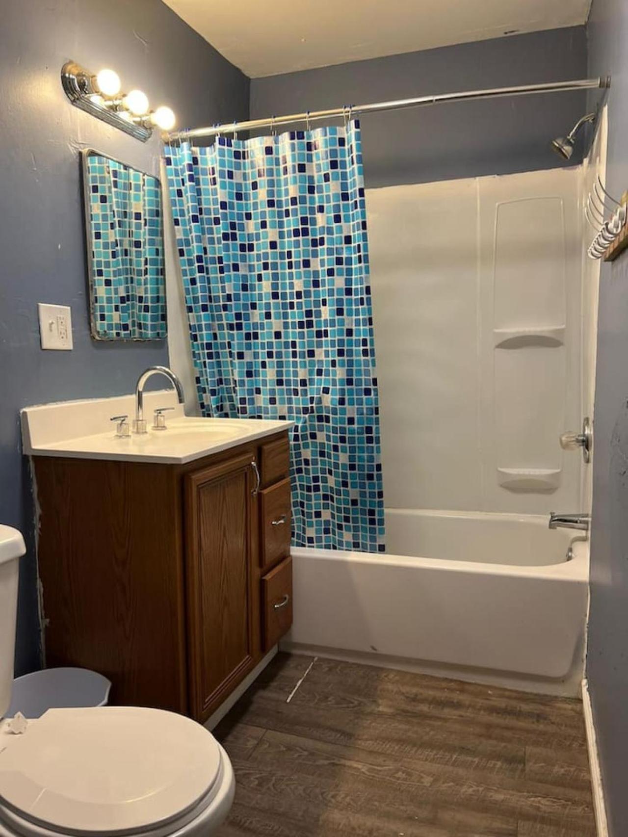 Crew Housing Sleeps 28 7br With 15 Beds And 4 Baths *