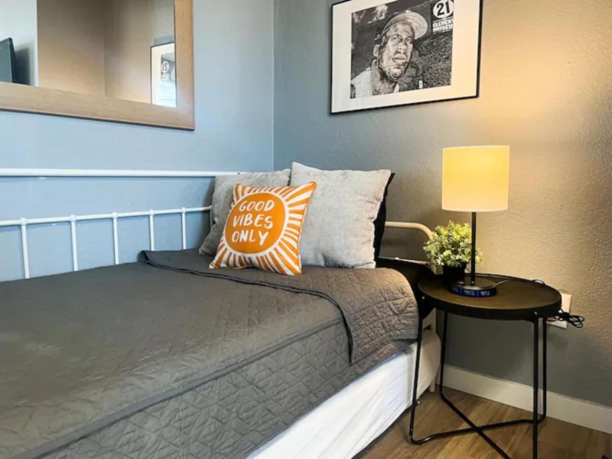 Apartment Crew Housing Sleeps 28 7br With 15 Beds And 4 Baths *
