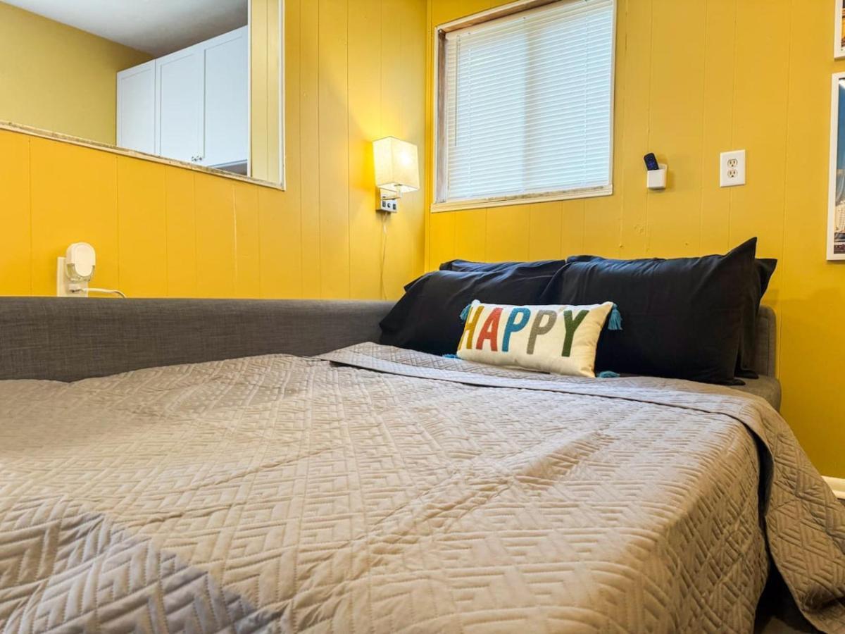 2 Stylish With 8 Beds And Parking Wifi