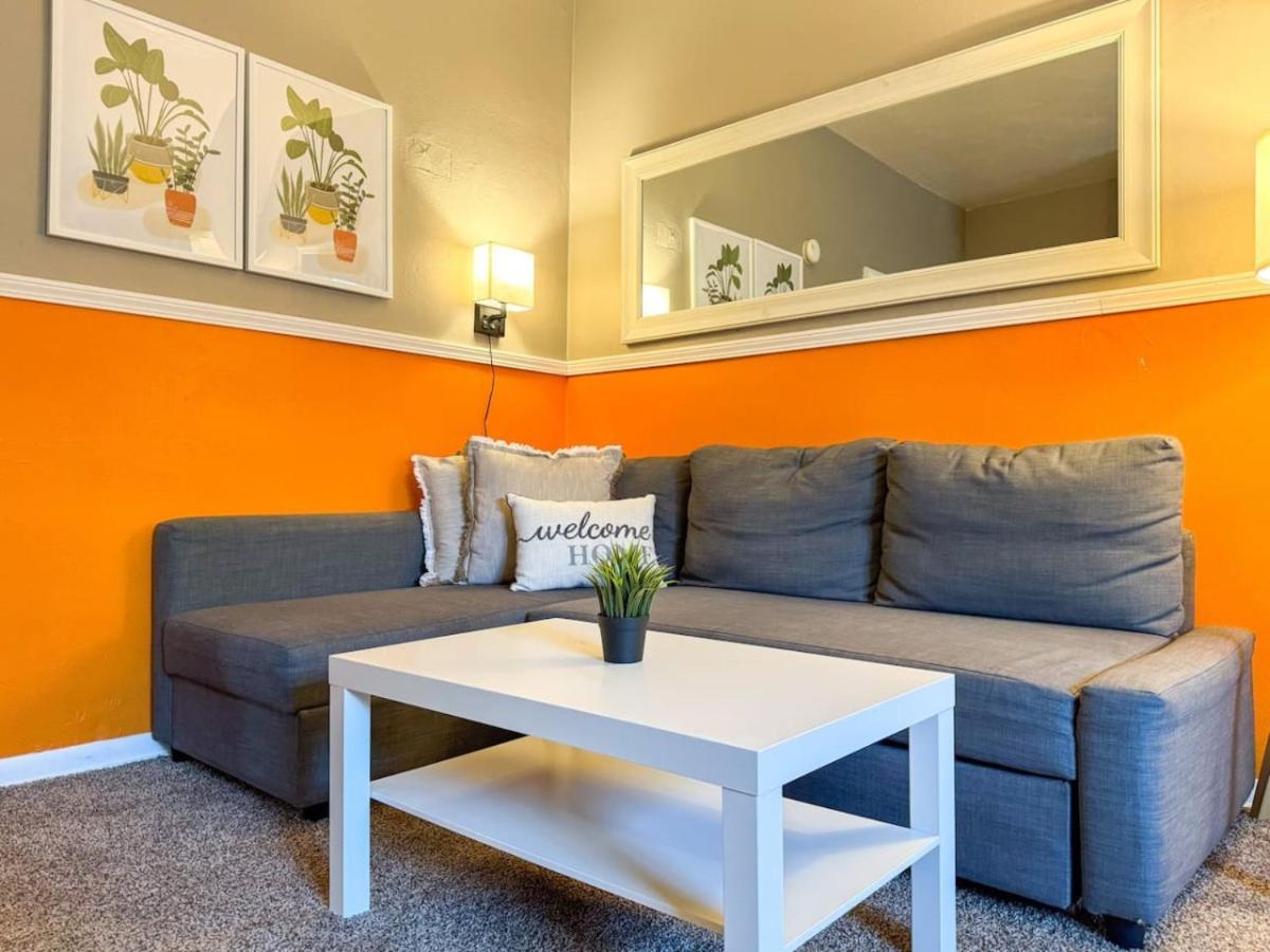 2 Full 4 Bedrooms With 14 Beds And Parking Apartment