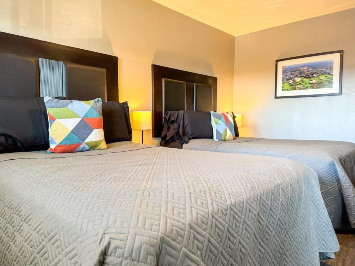 Apartment 2 Stylish With 8 Beds And Parking Wifi *