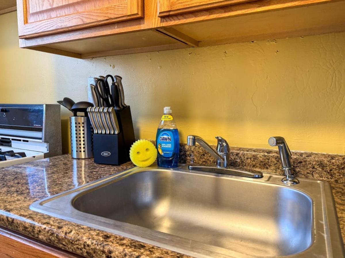 4 With 4 Bedrooms And Parking Wifi Apartment