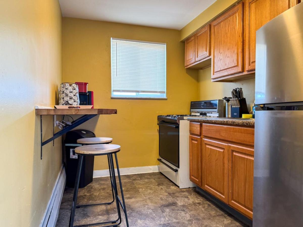Apartment 4 With 4 Bedrooms And Parking Wifi *