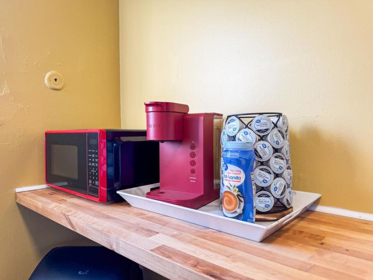 4 With 4 Bedrooms And Parking Wifi Apartment Pittsburgh