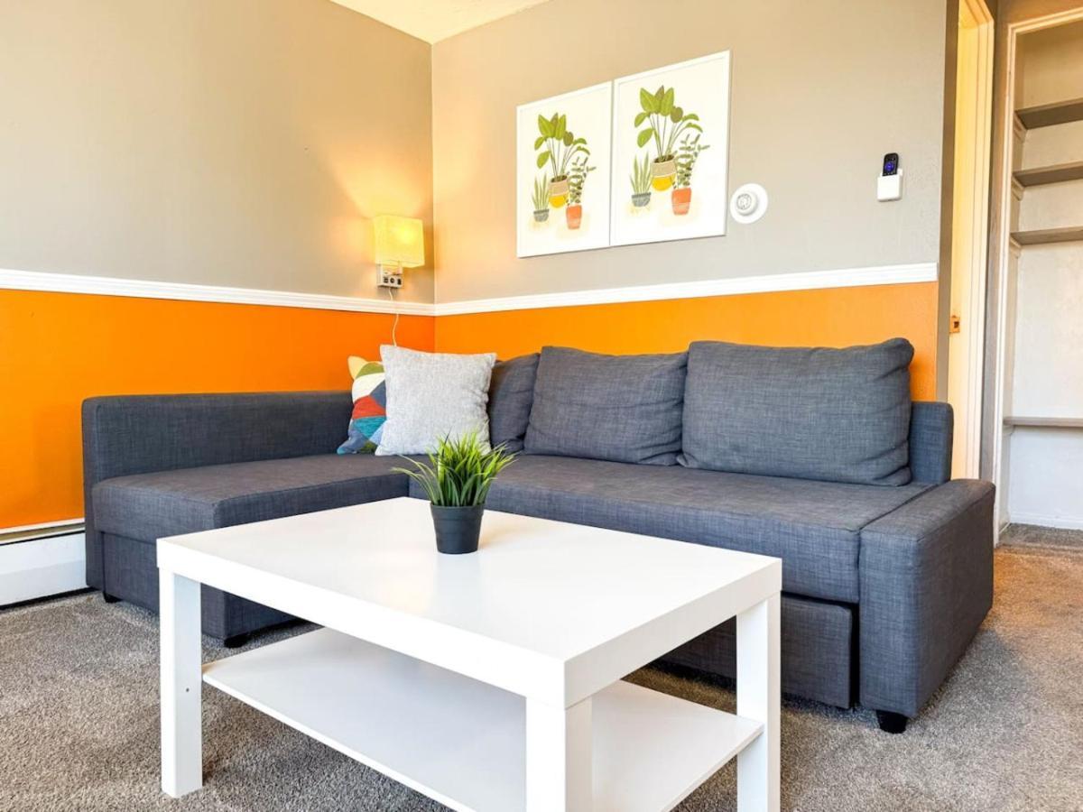 Apartment 4 With 4 Bedrooms And Parking Wifi *