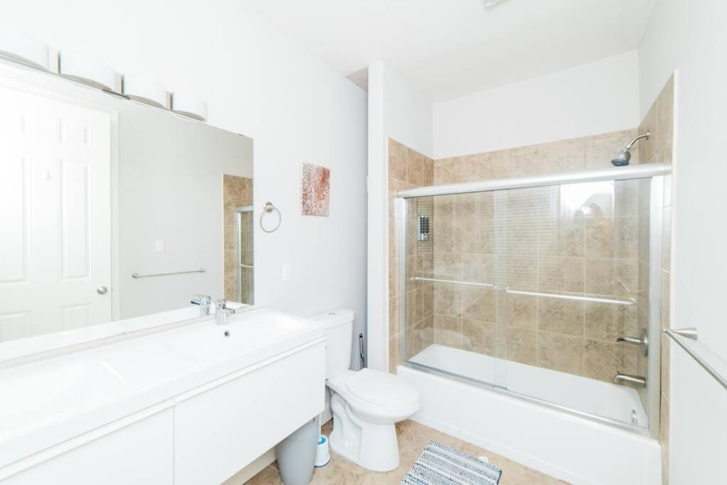 Location - Walkable Entertainment