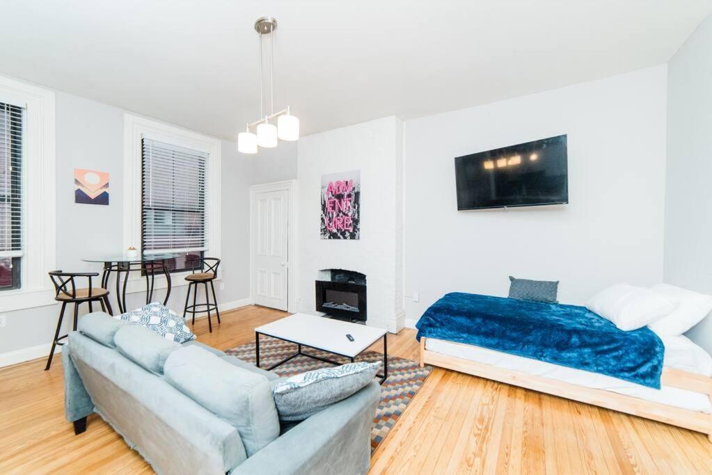 Apartment Location - Walkable Entertainment