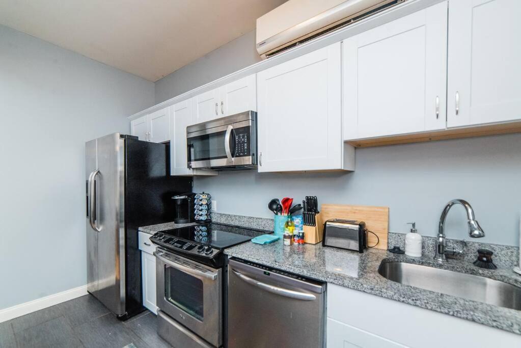 Location - Walkable Entertainment Apartment Pittsburgh