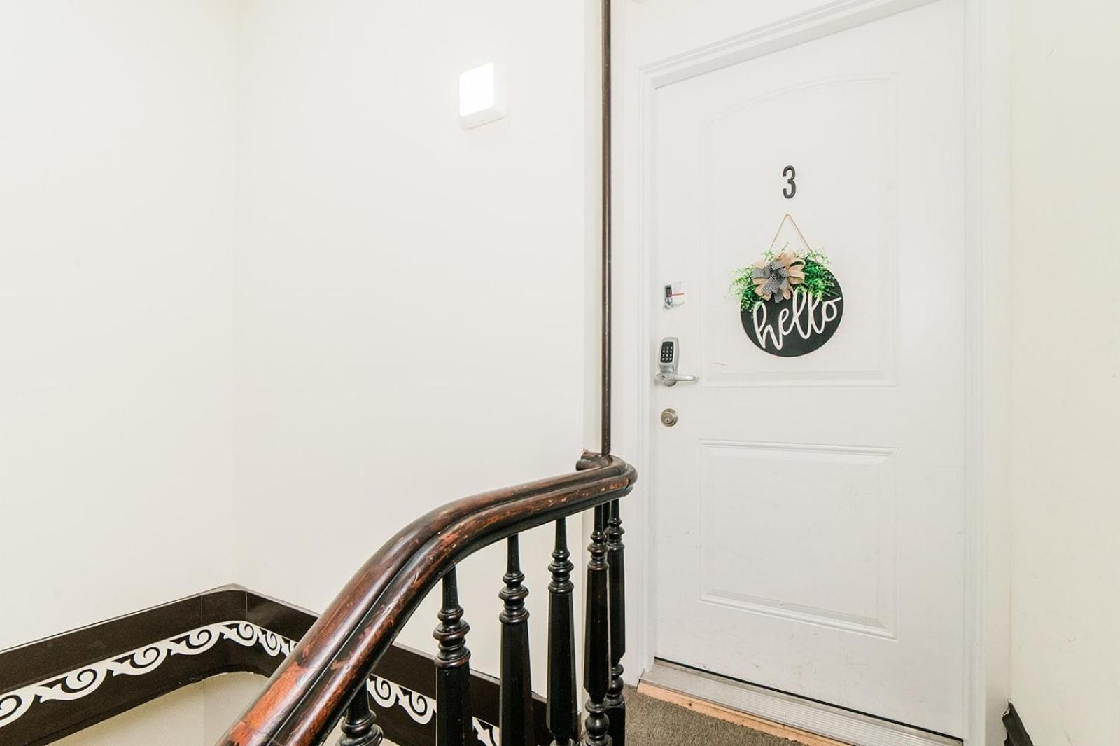 Acrisure Field - Off Street Parking - Groupstay Apartment *