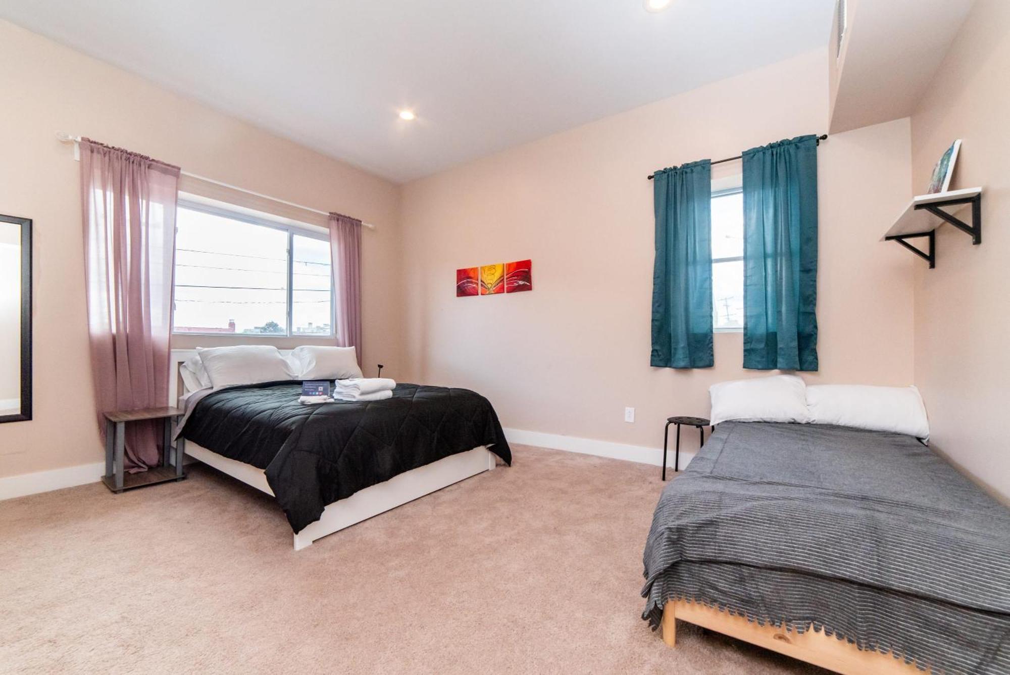 Apartment Walk To Acrisure - Parking - Location - Groupstay *