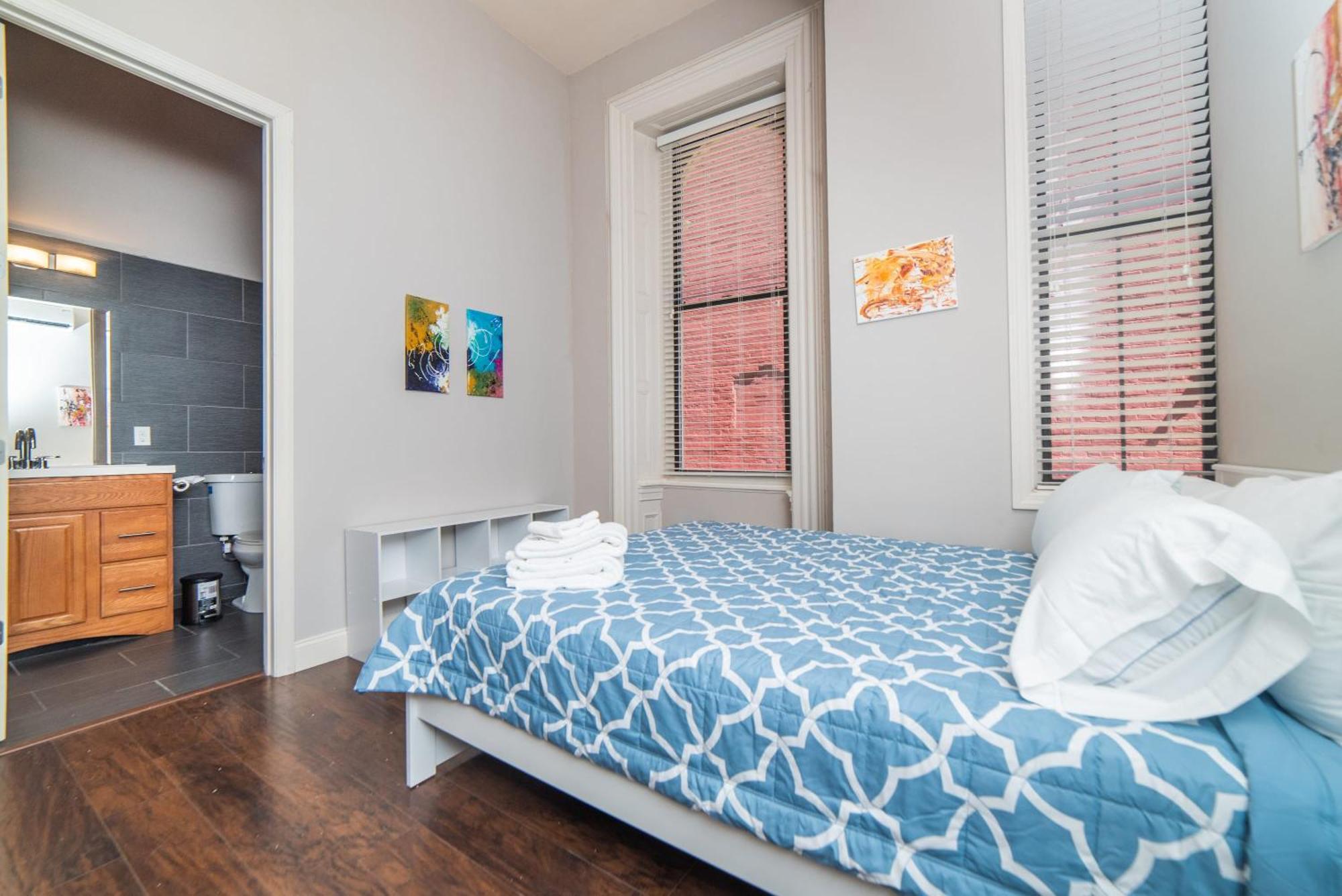 Unbeatable Location - Walkable Entertainment
