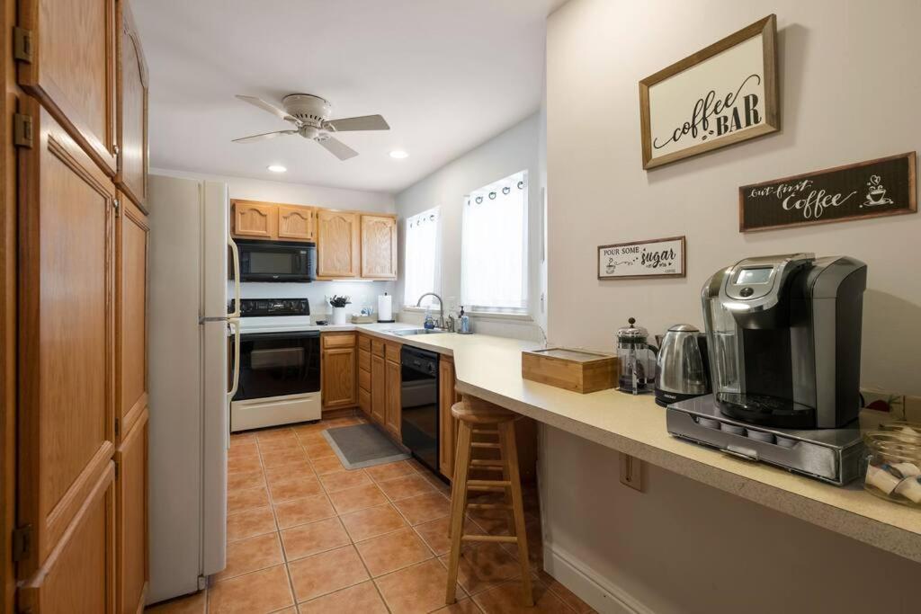 Holiday home Cozy, Pet-friendly In Pittsburgh's South Side *