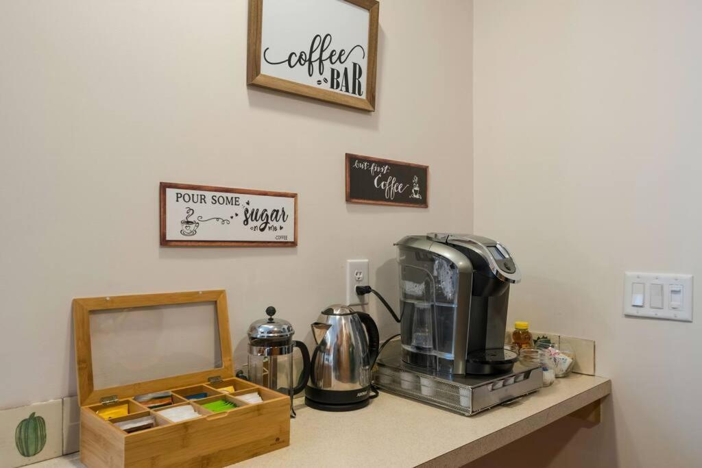 Cozy, Pet-friendly In Pittsburgh's South Side Pittsburgh