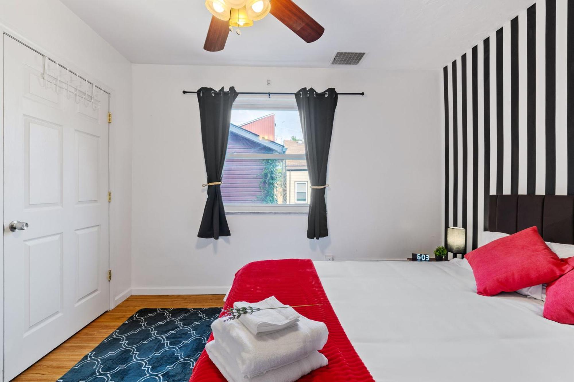 Casa de férias 5bdrm 10bd With King Bbq Patio 1 Min Walk Carson St *