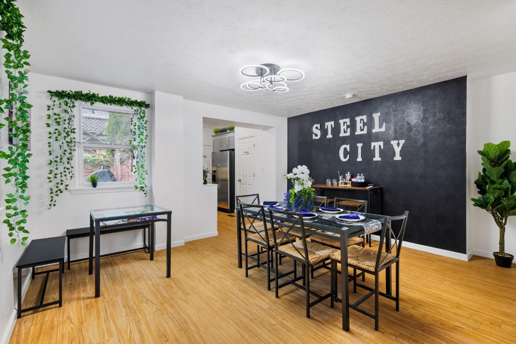 Casa de férias 5bdrm 10bd With King Bbq Patio 1 Min Walk Carson St Pittsburgh