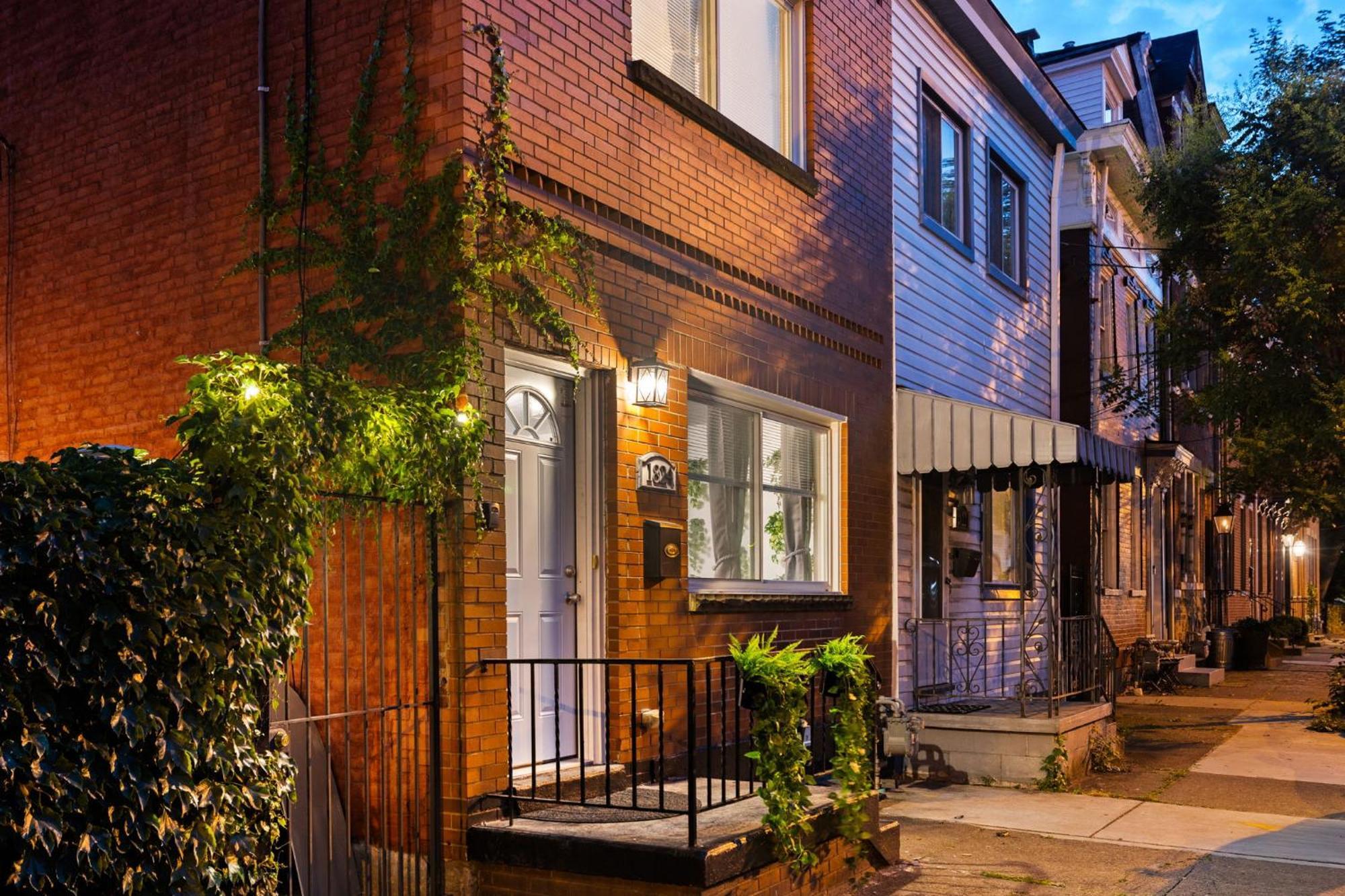 5bdrm 10bd With King Bbq Patio 1 Min Walk Carson St Casa de férias *